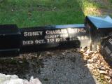 image of grave number 82508